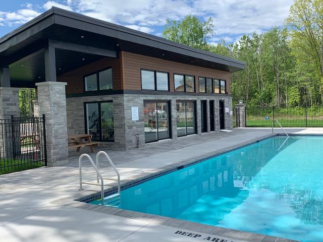 lakewood trails pool house side